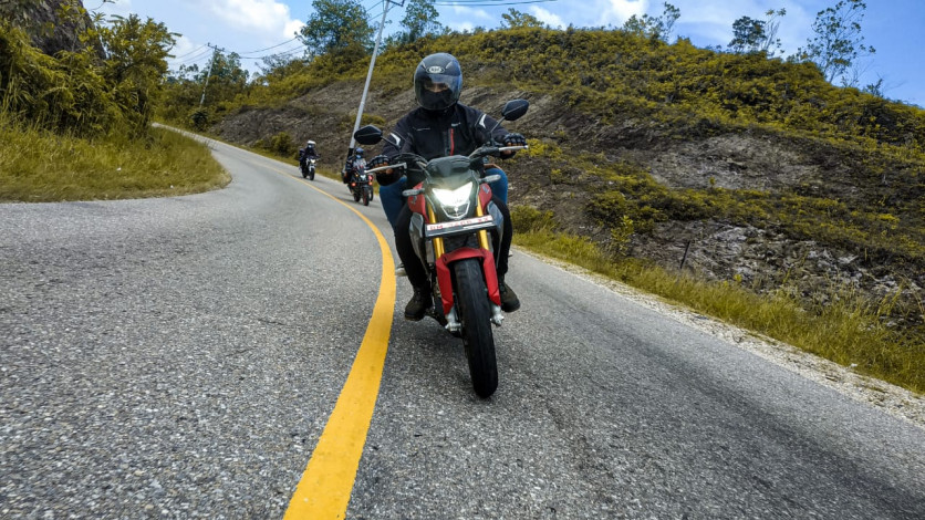 Gandeng Selebgram, Bikers HSFCI Pekanbaru Jajal Ketangguhan All New Honda CB150R Streetfire