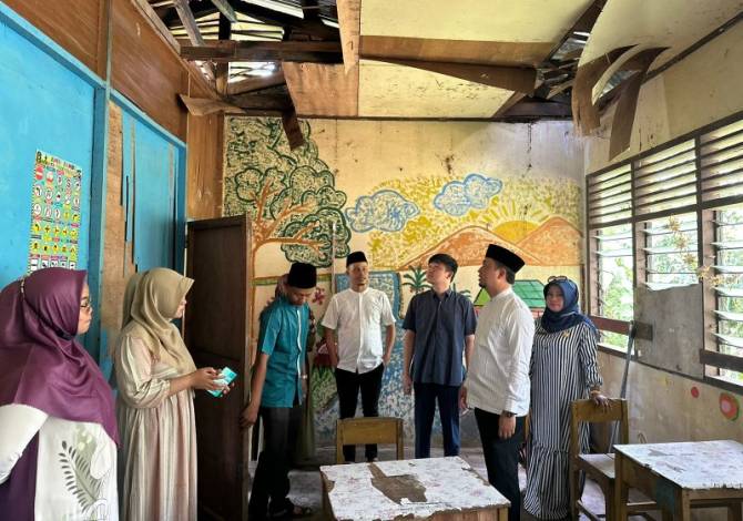 Kunjungi Sekolah Penerima Bantuan APBN di Riau, Syahrul Aidi Kaget Bangunannya sangat Parah