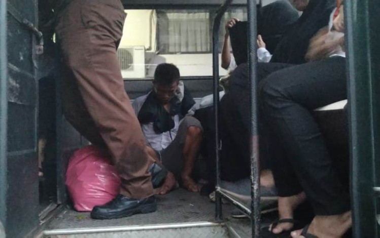 Terdakwa Kasus Perampokan dan Pembunuhan Kabur Usai Sidang di PN Pekanbaru