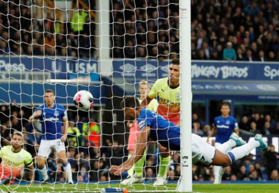 Manchester City Bungkam Everton di Kandangnya Sendiri