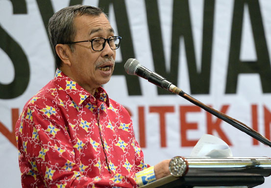 Syamsuar Ingatkan Pejabat Eselon II yang Jadi Pj dan Pjs Bupati Tak Abaikan Tugasnya di Pemprov Riau