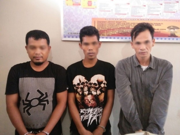 Tiga Pria di Kampar Ditangkap Saat Transaksi Sabu di Kebut Karet
