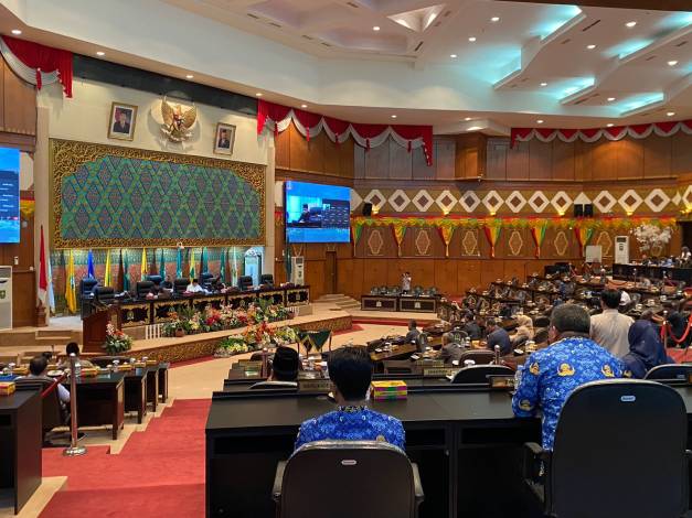 Prioritaskan Infrastruktur, APBD Murni 2024 Provinsi Riau Disahkan Rp11,2 Triliun