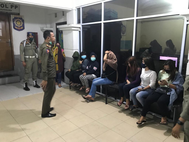 Baru Sehari Berkerja di Jondul, Maya Ditangkap Satpol PP Pekanbaru