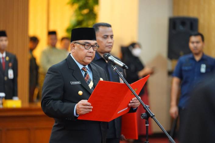Usai Lantik Pejabat Eselon II, Gubri Singgung Netralitas ASN Pemprov Riau