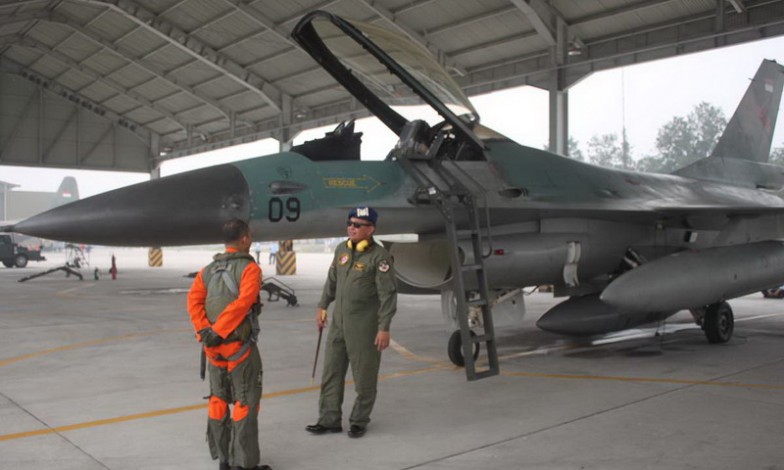 Lanud Roesmin Nurjadin Kirim 6 Jet Tempur F-16 ke Medan, Ada Apa?