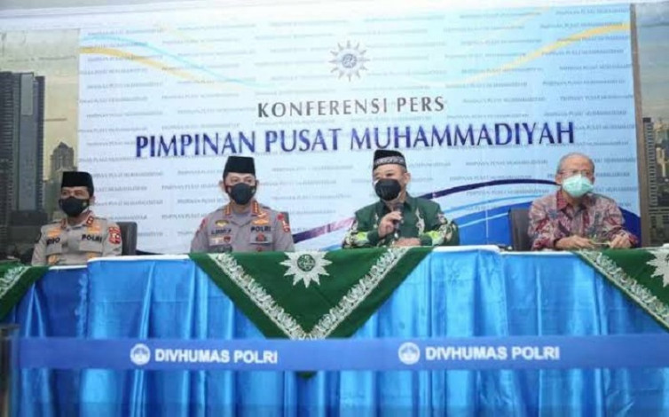 Berpeci Hitam, di Hadapan PP Muhammadiyah Kapolri Nyatakan Siap Dikritik