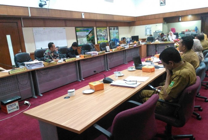 Lelang Proyek Hibah Hewan Ternak, DPRD Deadline Kadisnak Riau