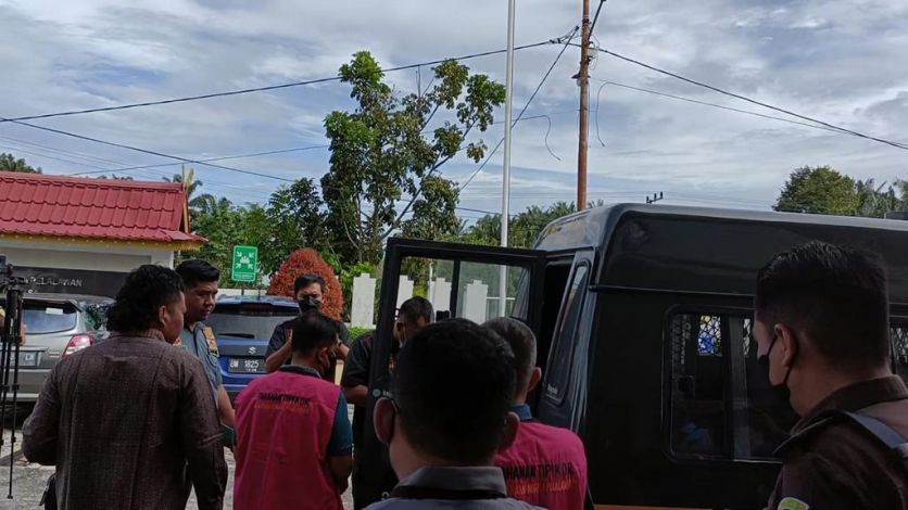 Kasus Korupsi Penimbunan Lokasi MTQ Riau, Dua ASN Pelalawan Ditahan Kejari