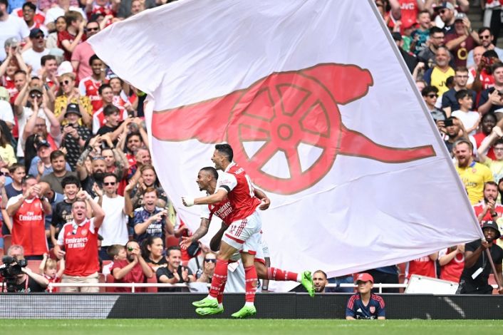 Hajar Sevilla 6-0, Arsenal Juara Emirates Cup