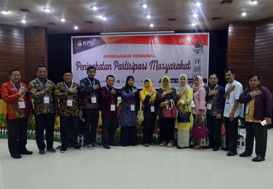 KPU se-Riau Hadiri Konsolidasi Regional I di Sumbar