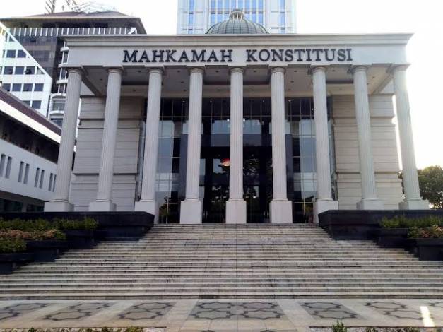Komisi III Ungkap Alasan Pergantian Hakim MK Usulan DPR