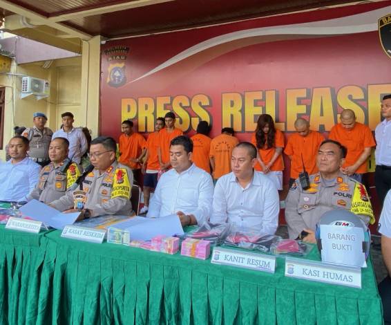 Sindikat Hipnotis Antarprovinsi Dibekuk Polisi di Pekanbaru, Tipu Korban Hingga Rp2 Miliar