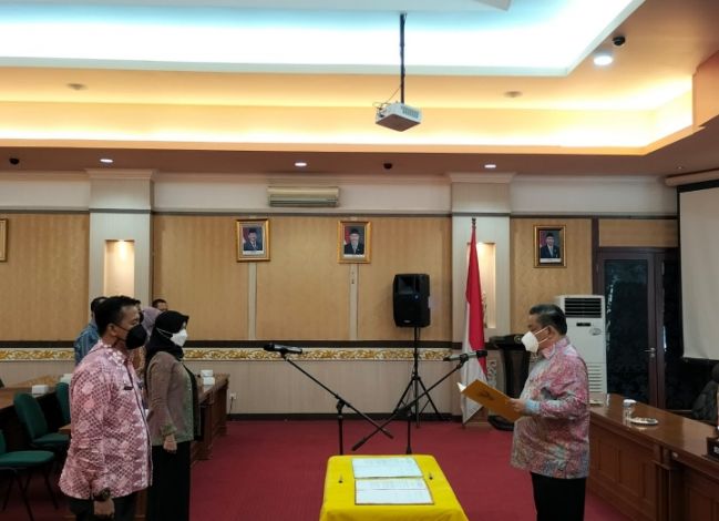 Pemprov Riau Lantik 140 Pejabat Eselon III dan IV, Sekda: Ini Penyegaran Akhir Tahun