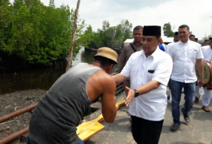 Kampanye di Inhil, Edy Nasution Dicurhati Warga Soal Jembatan Rusak