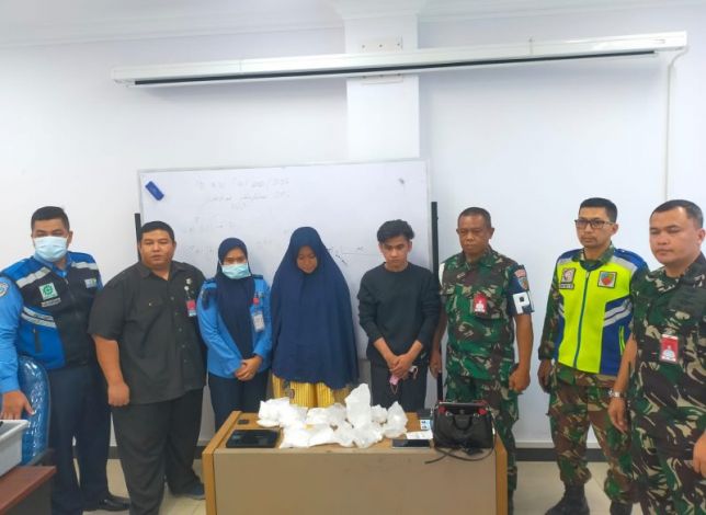 Bawa 1,6 Kg Sabu di Bandara SSK II Pekanbaru, Dua Mahasiswa Asal Duri Ditangkap