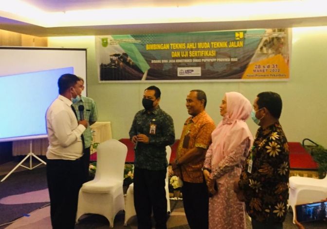 30 Peserta Ikuti Bimtek dan Uji Sertifikasi Dinas PUPR-PKPP Riau