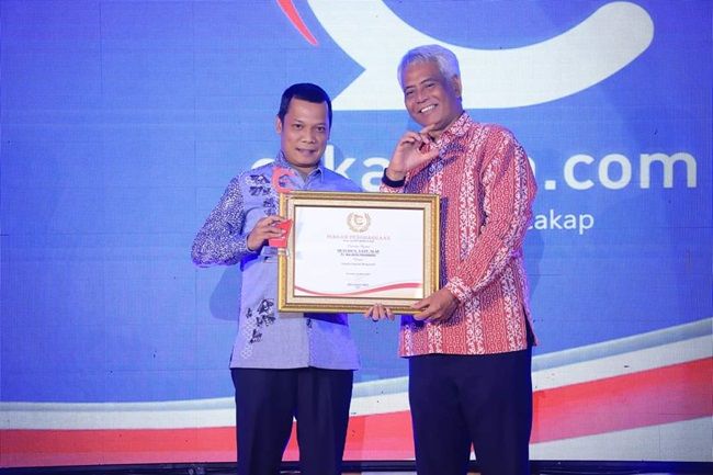 CAKAPLAH AWARDS 2024, Muflihun Dinobatkan sebagai Kepala Daerah Responsif