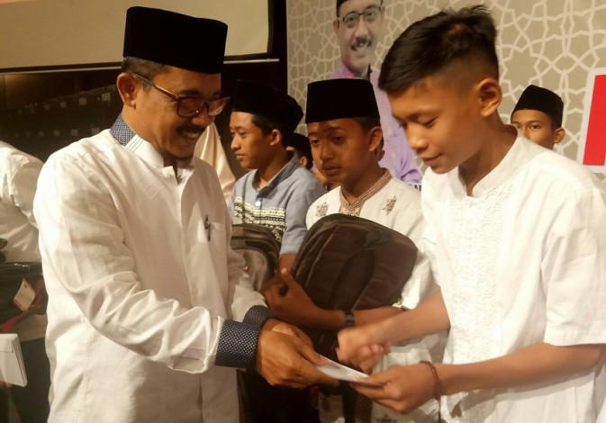 Berbagi Berkah Ramadan, Apindo Riau Santuni Ratusan Anak Yatim