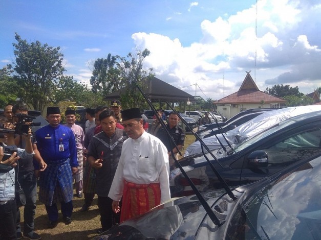 Dua Mobil Dinas Gubernur Riau Juga Dikandangkan, Bagaimana Mobil yang Dipinjam Instansi Vertikal?
