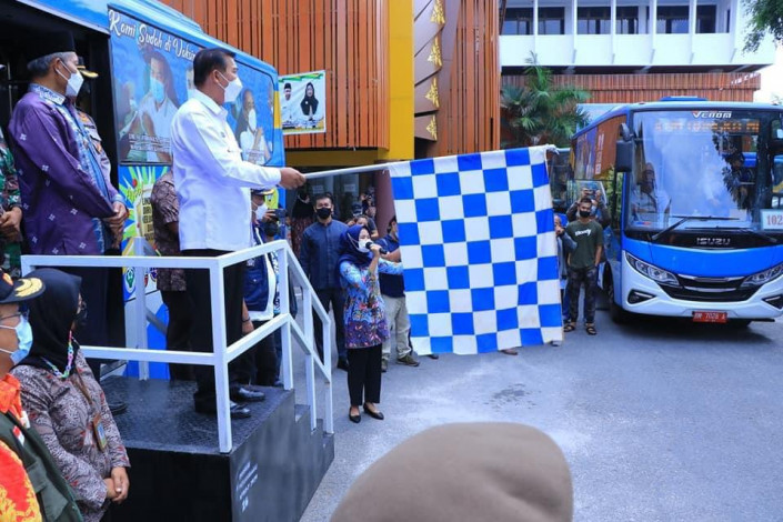 Lima Unit Bus Vaksinasi Diluncurkan, Pemko Pekanbaru Gencar Lakukan Penanganan Covid-19
