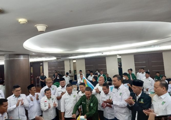 Tak Mau 2024 Jauh dari Target, Abdul Wahid Kumpulkan Ketua DPC dan Aleg se-Riau