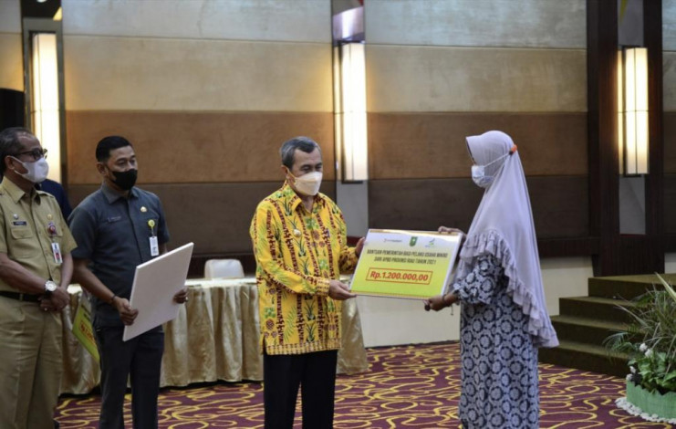 Pemprov Riau Salurkan BPUM Sebesar Rp1,2 Juta ke 20.833 UMKM, Pekanbaru Paling Banyak