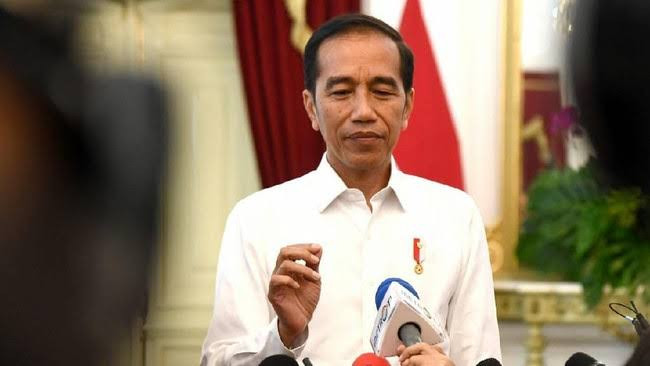 Jokowi Sebut Pernyataan Macron Lukai Perasaan Jutaan Umat Muslim di Dunia