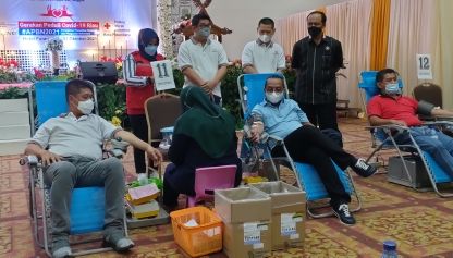 Dirjen Pajak RI Tutup Kegiatan Donor Darah Hari Oeang ke-75 di Riau, 406 Kantong Darah Terkumpul