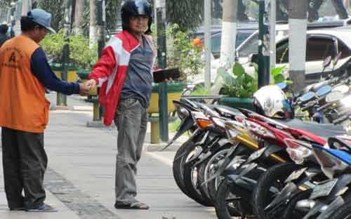 PAD Retribusi Parkir Capai Target, Bambang: Ini Buah Kerja Keras Tim